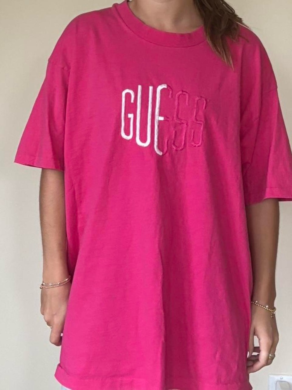 Vintage GUESS Girls' Hot Pink Logo T-Shirt
